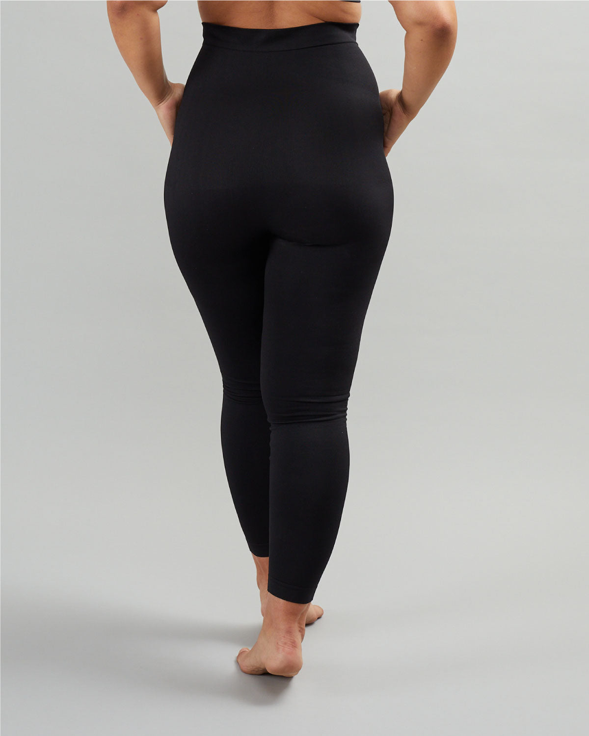 HIGH-WAIST LEGGINGS